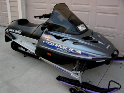 Picture of 2000 Ski-Doo Formula Deluxe 500