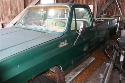 Picture of my GMC 4x4 and Harley for your sled