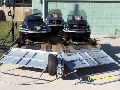 Picture of 3 ARCTIC SLEDS & TRAILER
