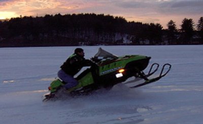 arctic cat 1000 snowmobile